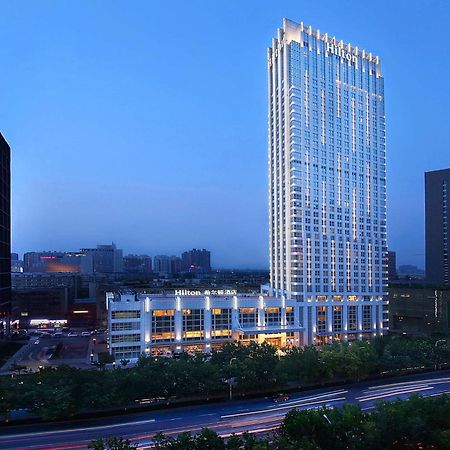 Hotel Hilton Zhengzhou Exterior foto