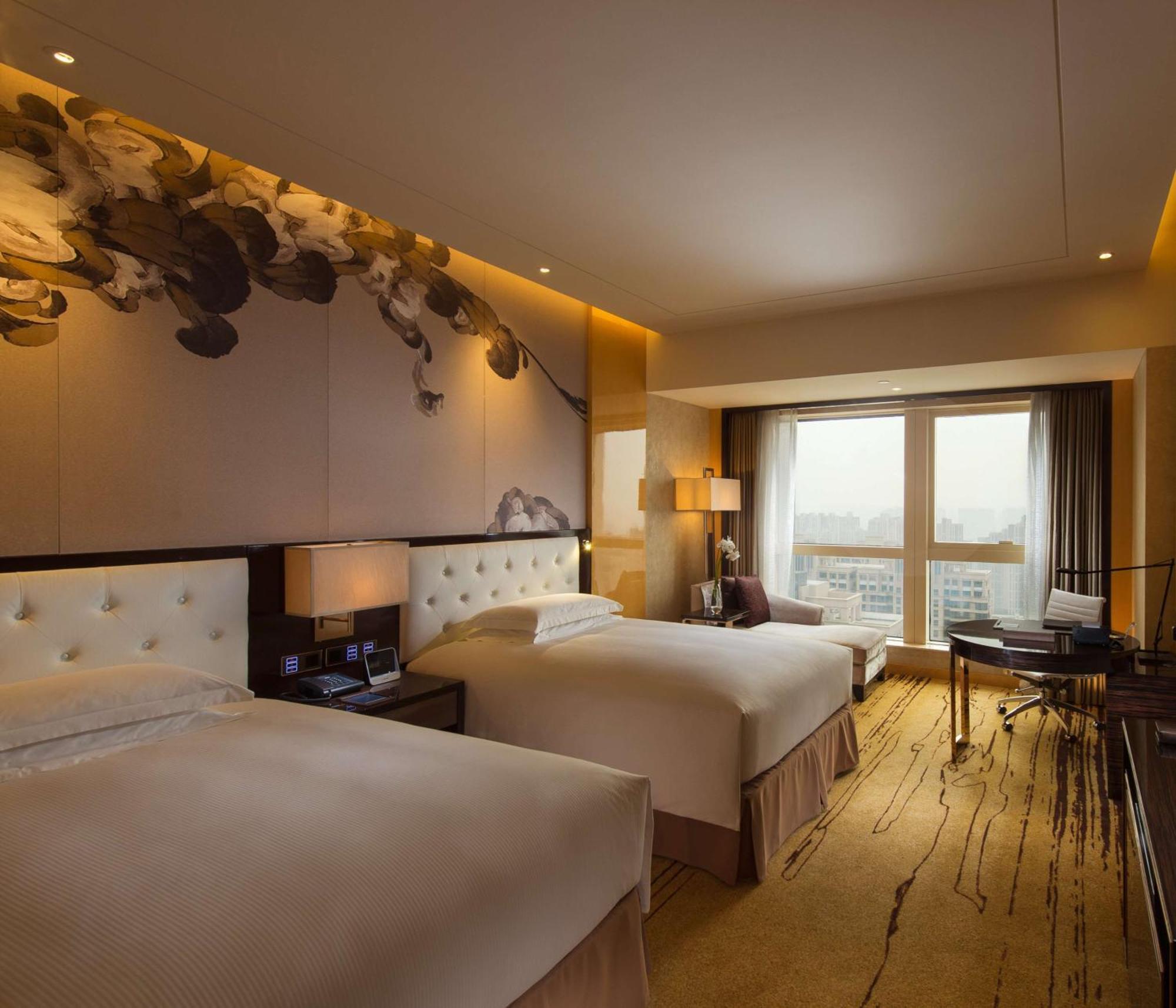 Hotel Hilton Zhengzhou Exterior foto