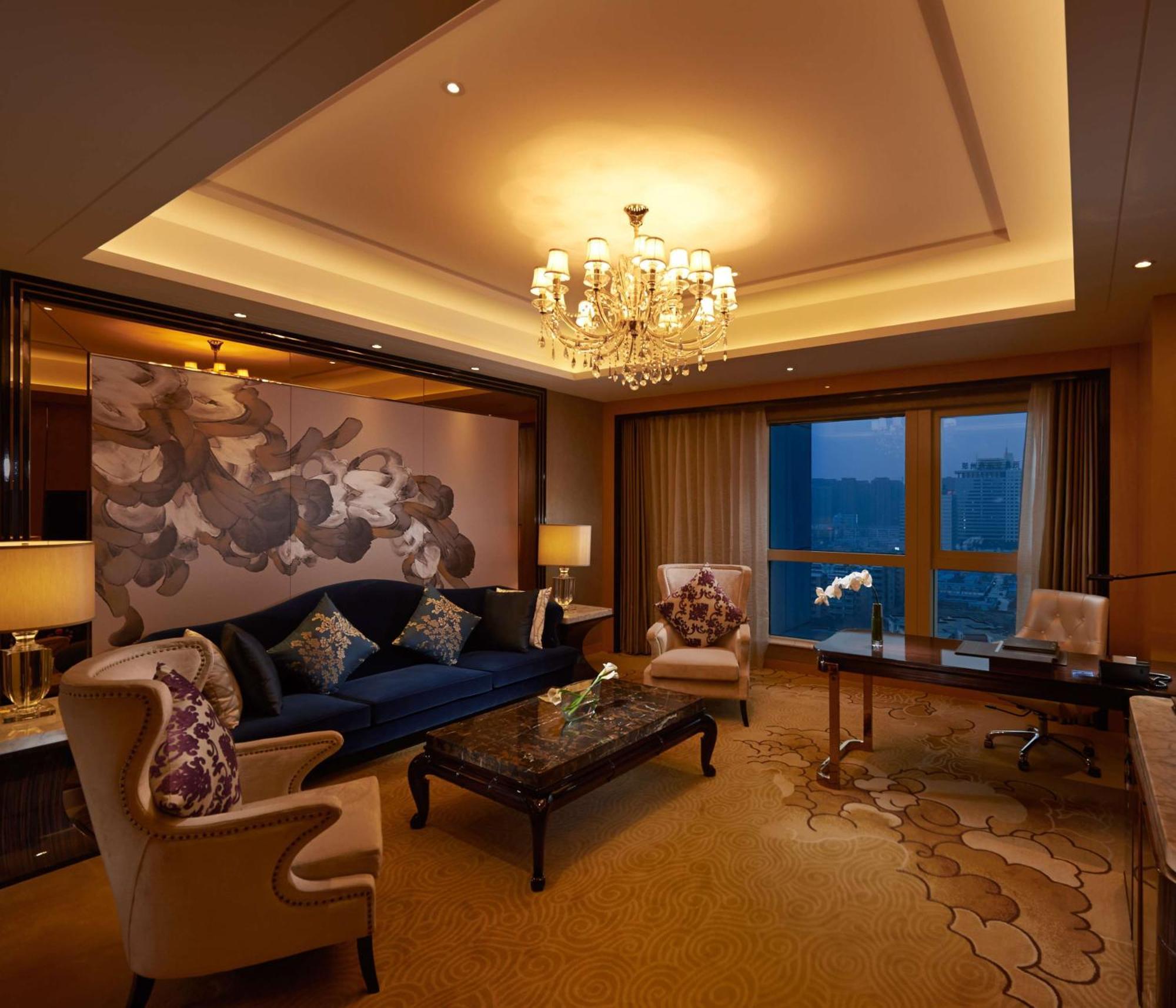 Hotel Hilton Zhengzhou Exterior foto