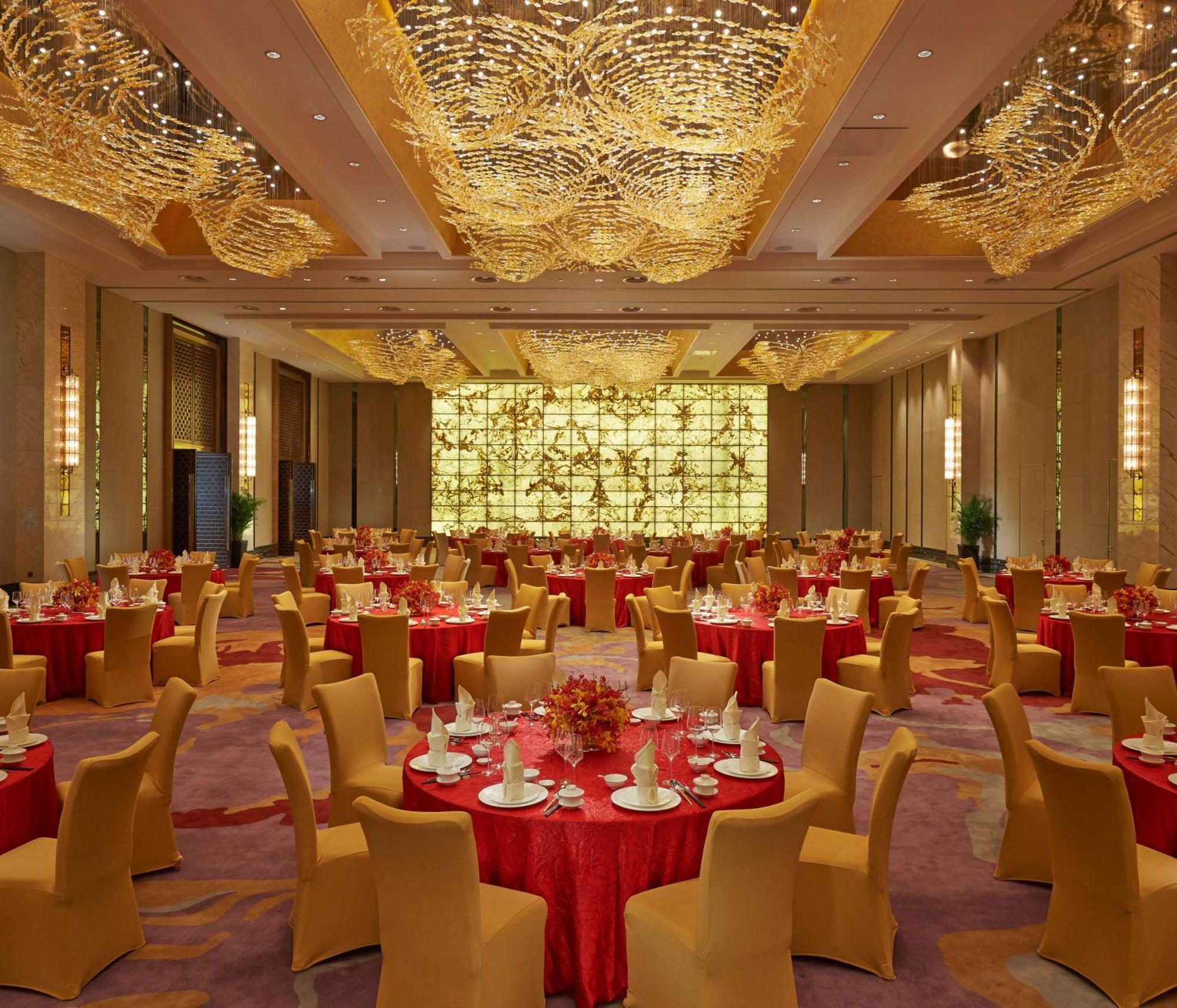 Hotel Hilton Zhengzhou Exterior foto