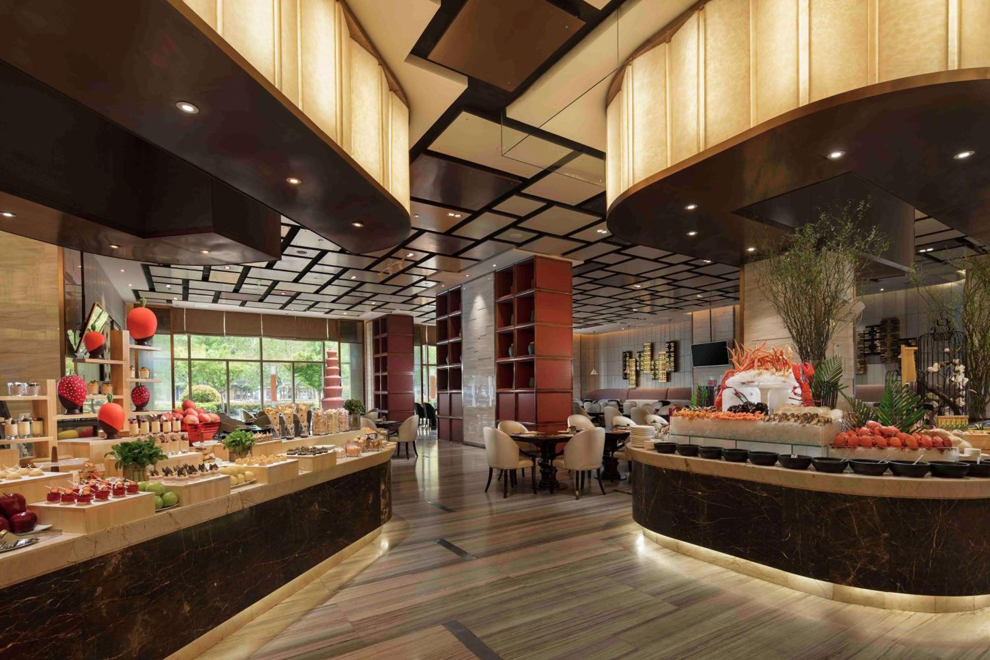 Hotel Hilton Zhengzhou Exterior foto