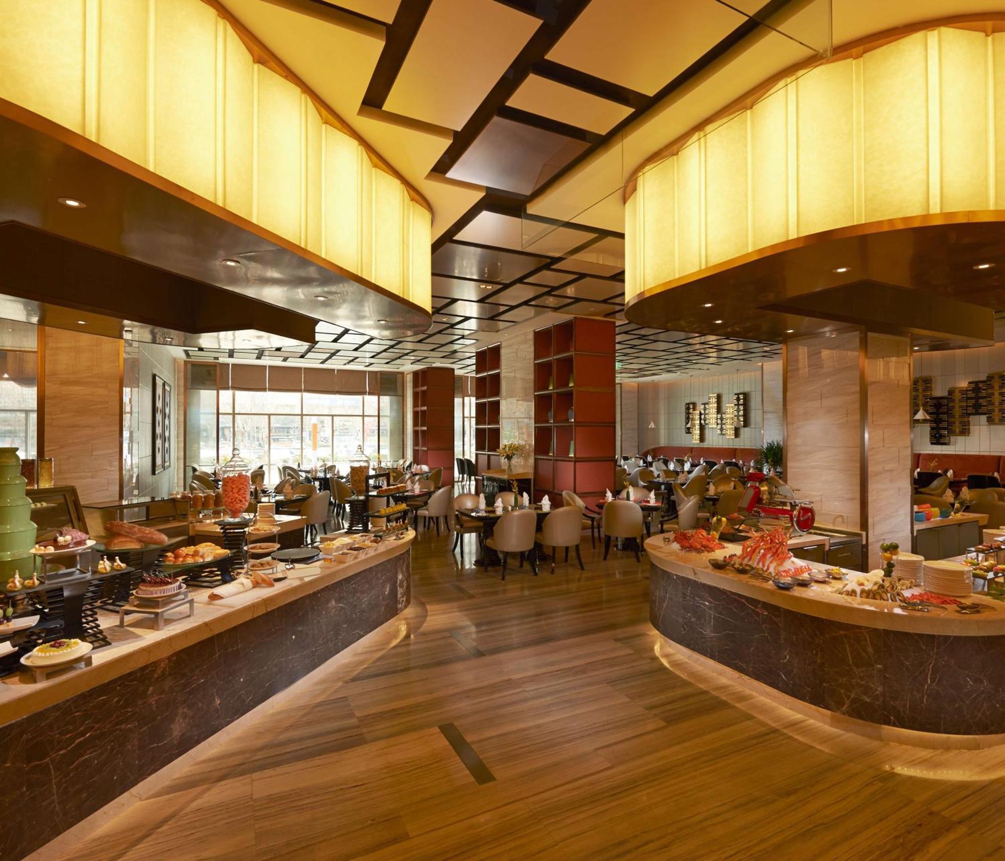 Hotel Hilton Zhengzhou Exterior foto