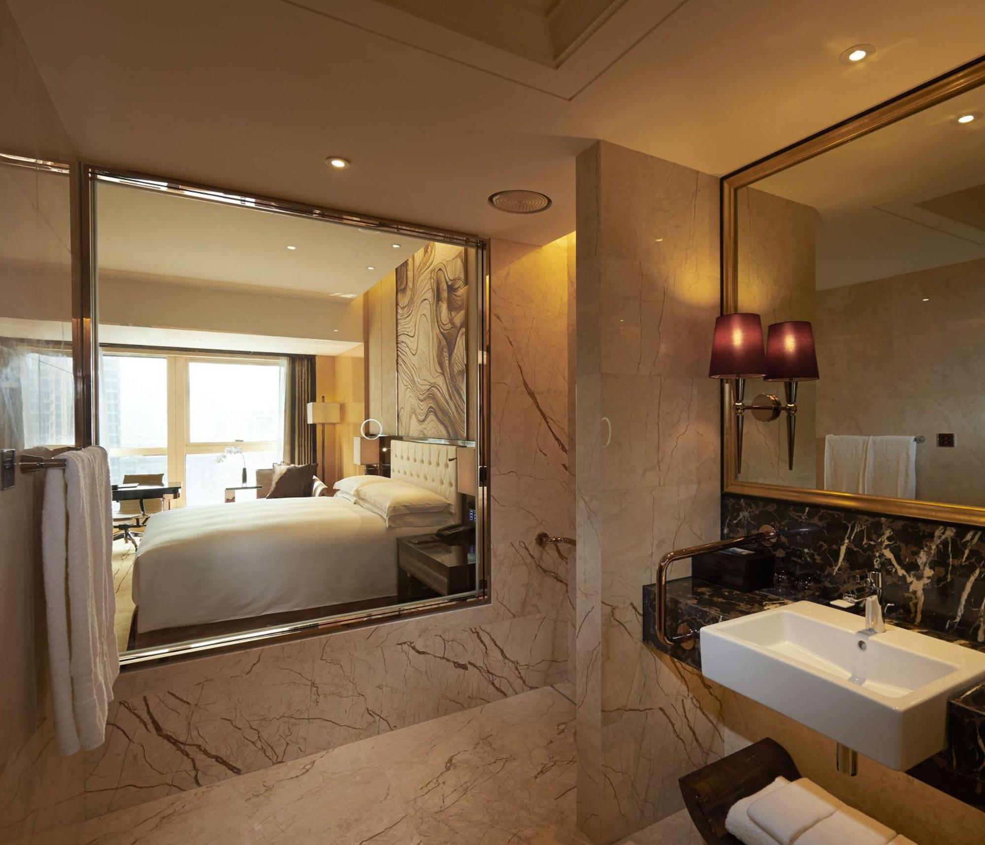 Hotel Hilton Zhengzhou Exterior foto
