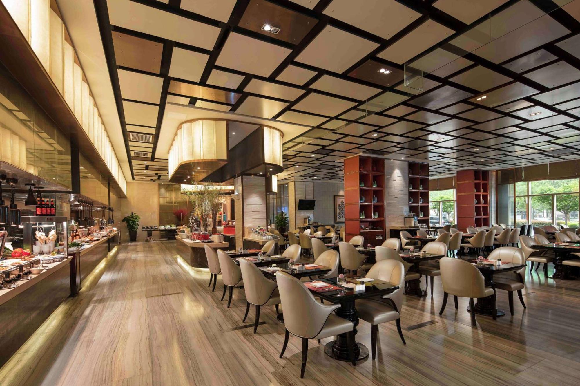 Hotel Hilton Zhengzhou Exterior foto